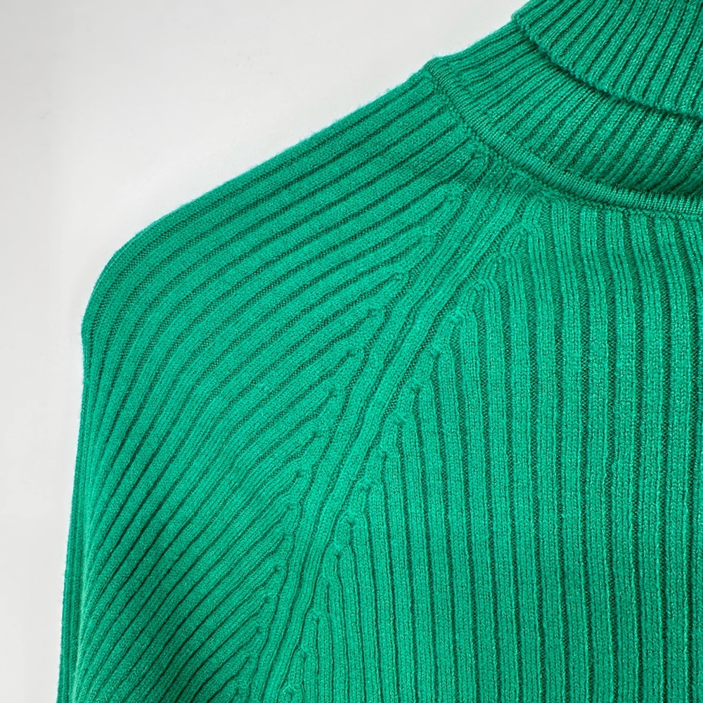 Love Tree Green Ribbed Turtleneck Sweater size Large Long Sleeves Stretch - Picture 4 of 14